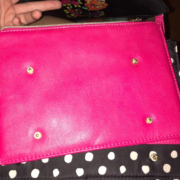 Travel Makeup Bag Kit - Picture 2 of 3